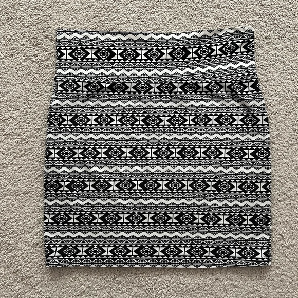 Two cotton skirts - Picture 3 of 10